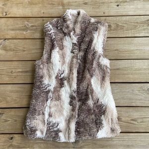 CAbi Aspen Faux Fur Zip Front Cozy Vest Medium